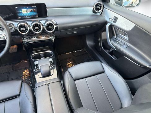 Used 2019 Mercedes-Benz A 220 image 29