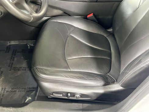 Used 2017 Buick LaCrosse Essence w/ Sights and Sounds Package image 18