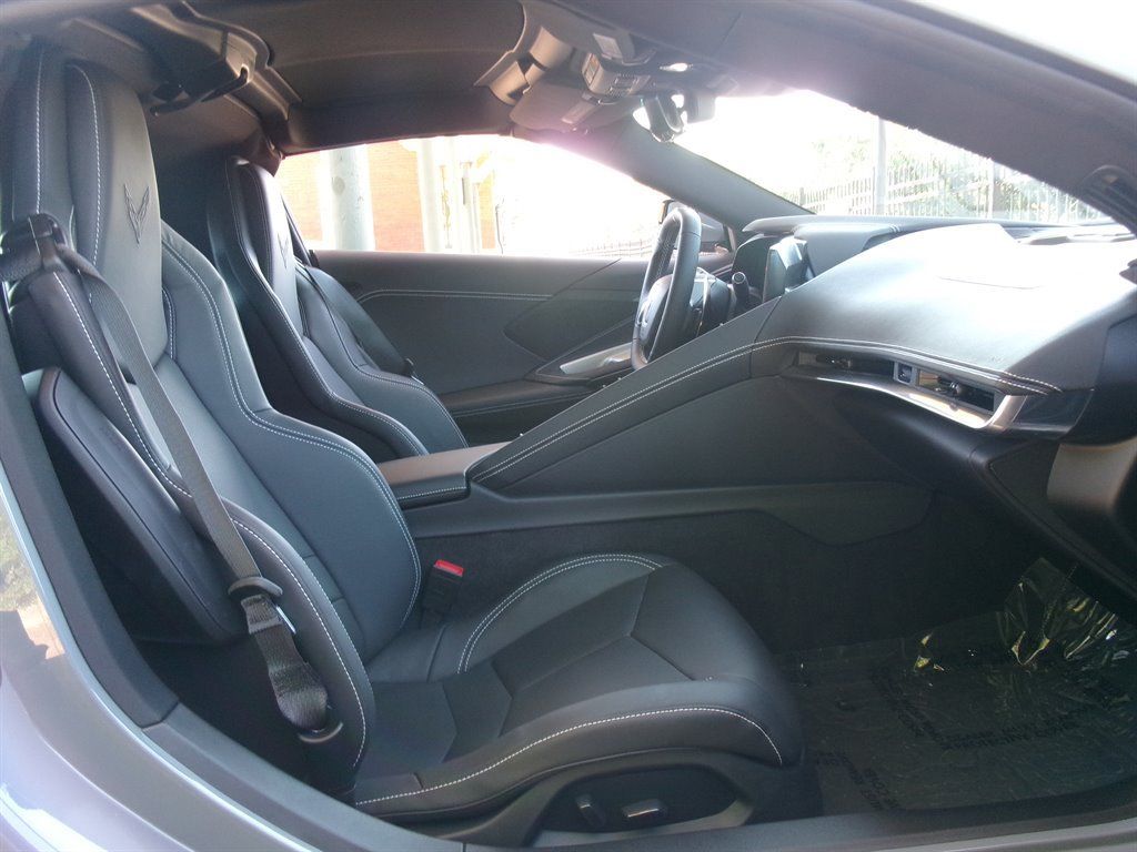Used 2024 Chevrolet Corvette Stingray Coupe w/ Z51 Performance Package RWD image 27