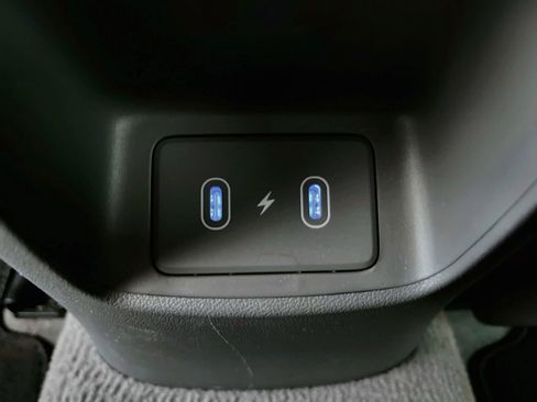 Used 2024 Hyundai Elantra SEL FWD image 25