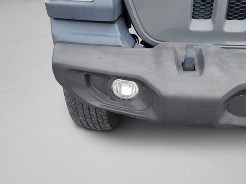 Used 2018 Jeep Wrangler Unlimited Sport S image 10