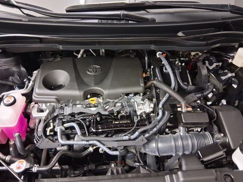 Used 2025 Toyota Sienna XLE w/ XLE Plus Package FWD image 66
