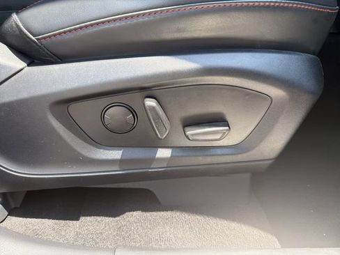 Used 2025 Ford Explorer ST-Line AWD/4WD image 32