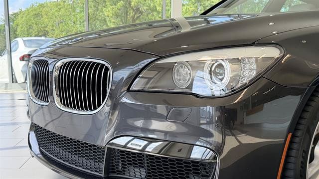 Used 2012 BMW 750i RWD image 12