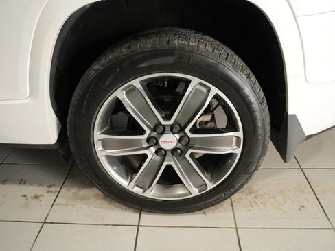 Used 2018 GMC Acadia Denali image 11