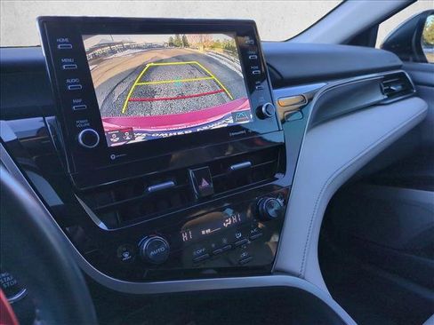 Used 2022 Toyota Camry XSE image 14