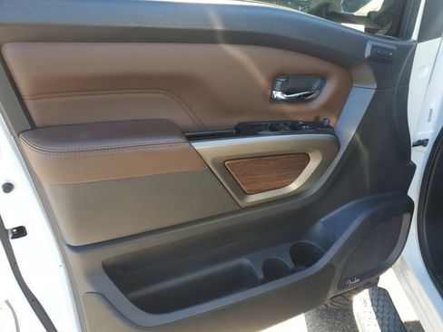 Used 2023 Nissan Titan Platinum Reserve w/ Moonroof Package image 24