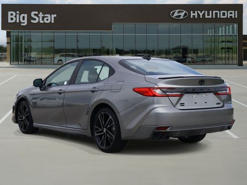 Used 2025 Toyota Camry XSE w/ Premium Plus Package AWD/4WD image 3