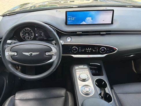 Used 2023 Genesis GV70 2.5T w/ Advanced Package AWD/4WD image 20