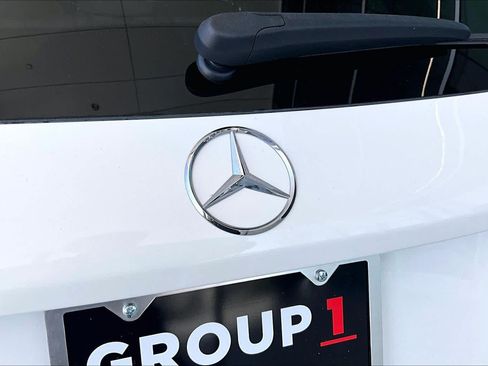 Used 2020 Mercedes-Benz GLC 300 image 10
