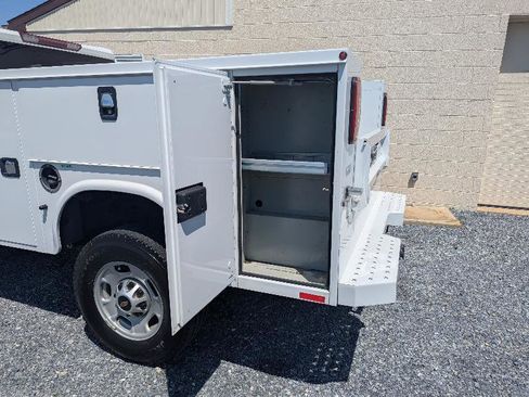 Used 2024 Chevrolet Silverado 2500 W/T w/ WT Convenience Package AWD/4WD image 7