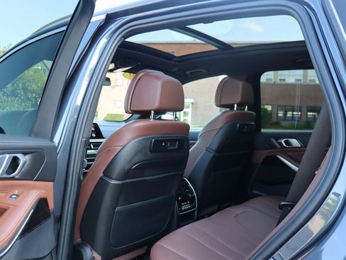 Used 2020 BMW X5 xDrive40i w/ Convenience Package AWD/4WD image 13