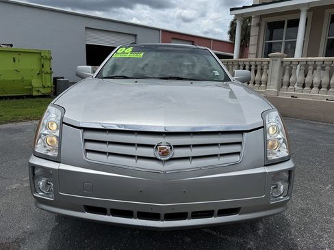 Used 2006 Cadillac SRX w/ Seating Package AWD/4WD image 2