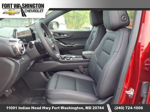 New 2026 Chevrolet Equinox LT FWD image 8