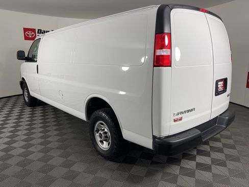 Used 2024 GMC Savana 2500 Extended image 17