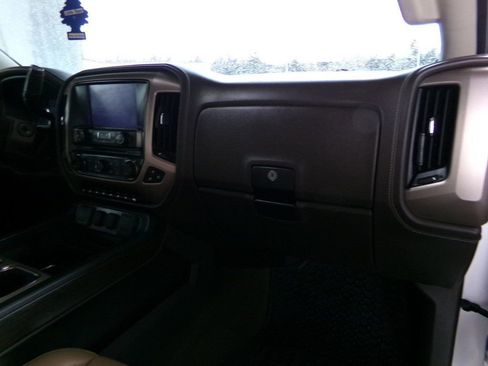 Used 2018 GMC Sierra 1500 Denali w/ Denali Ultimate Package image 13