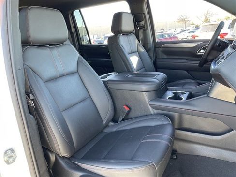 Used 2024 Chevrolet Suburban RST w/ Luxury Package image 27