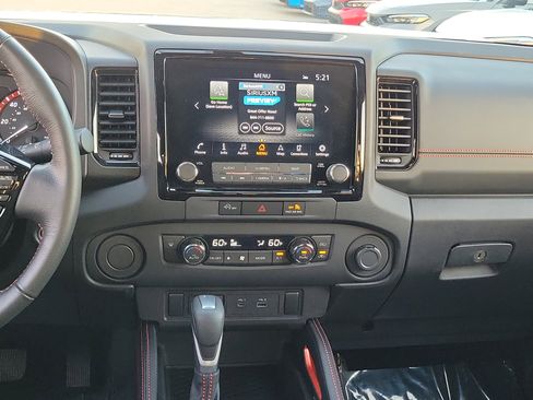 Used 2024 Nissan Frontier Pro-X w/ Technology Package image 18