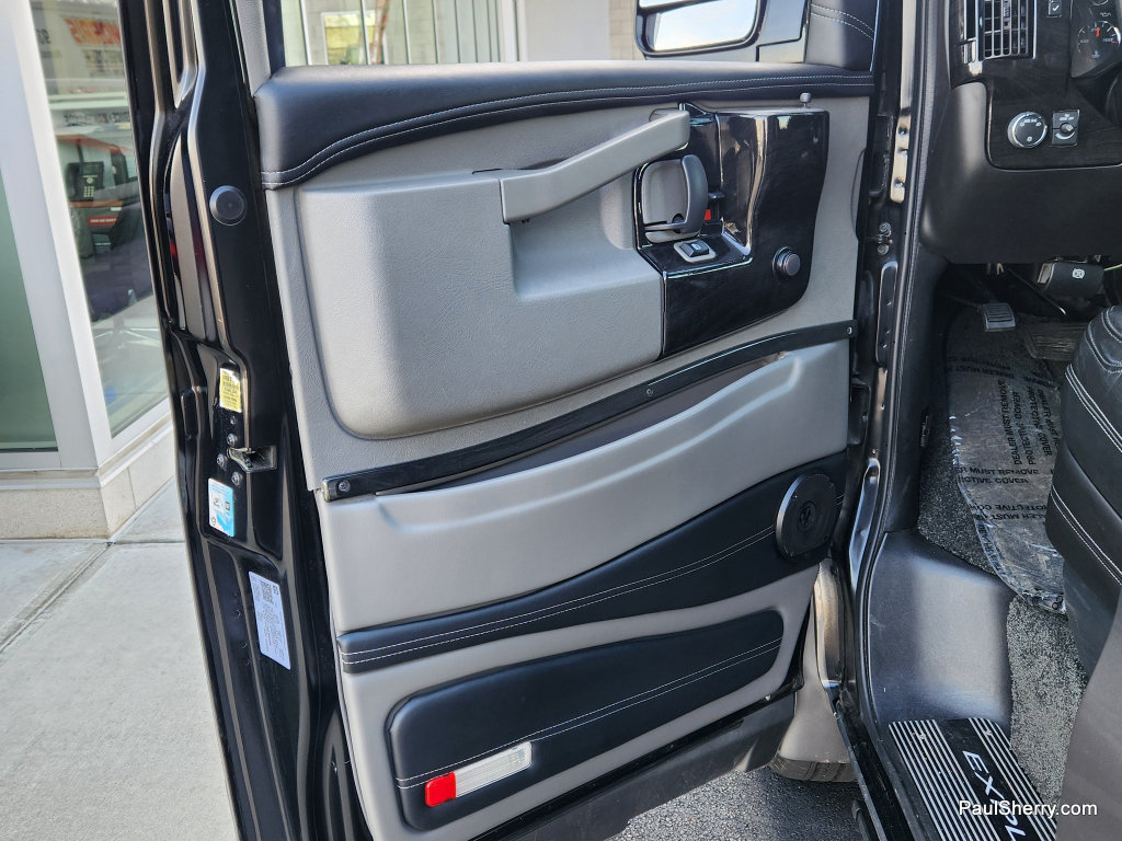 Used 2021 Chevrolet Express 2500 LS w/ Enhanced Convenience Package RWD image 38