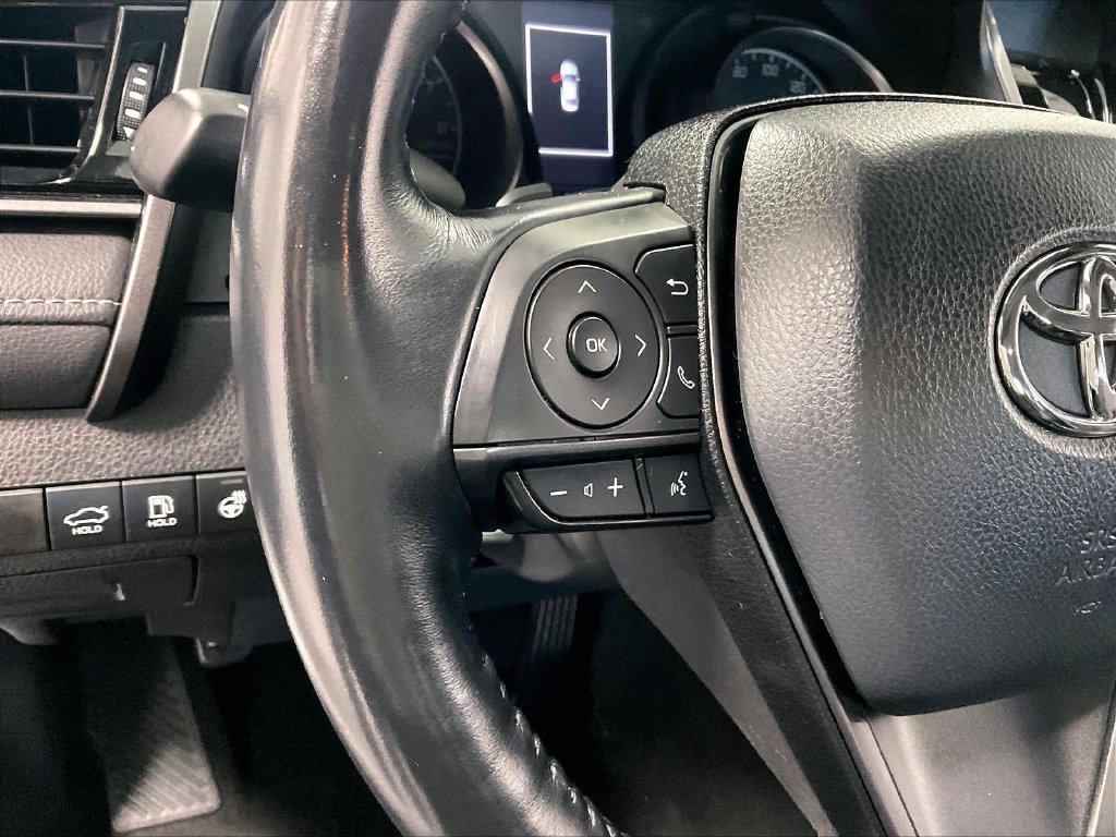 Used 2021 Toyota Camry SE w/ Cold Weather Package FWD image 22