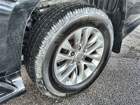 Used 2019 Lexus GX 460 Premium image 27