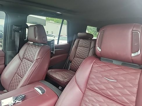 Used 2025 Cadillac Escalade Premium Luxury w/ Touring Package AWD/4WD image 4