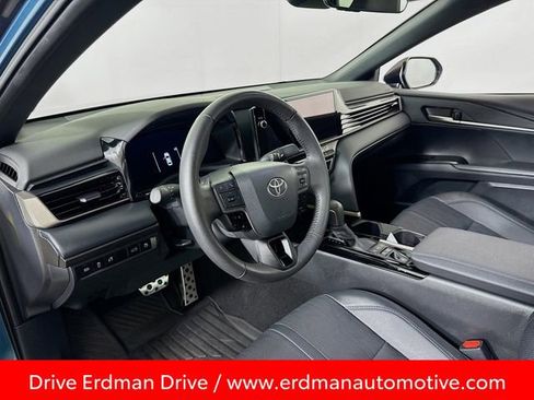 Used 2025 Toyota Camry XSE image 7