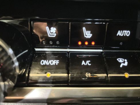 Used 2026 Chevrolet Equinox RS w/ Convenience Package III image 33