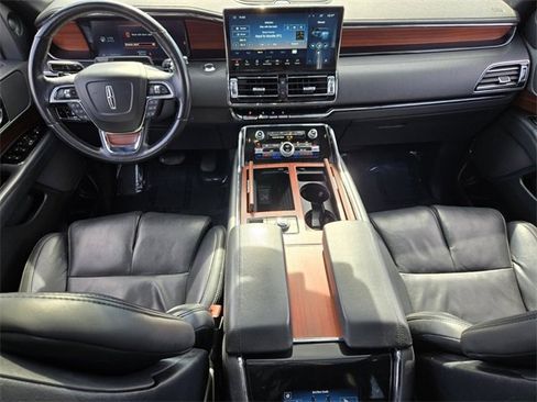 Certified 2024 Lincoln Navigator Reserve image 15