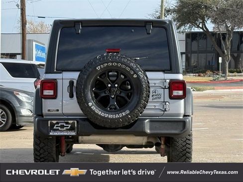 Used 2021 Jeep Wrangler Unlimited Sport image 9