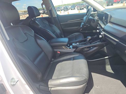 Used 2024 Kia Telluride S w/ S Sunroof Package FWD image 15