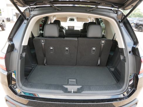 Used 2025 Honda Pilot EX-L image 18