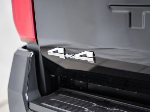 New 2026 Toyota Tacoma SR5 image 7