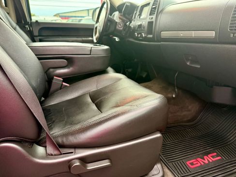 Used 2012 GMC Sierra 2500 SLE w/ SLE Preferred Package image 14