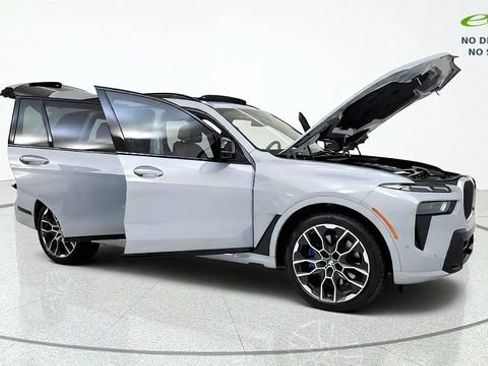 Used 2026 BMW X7 M60i AWD/4WD image 11