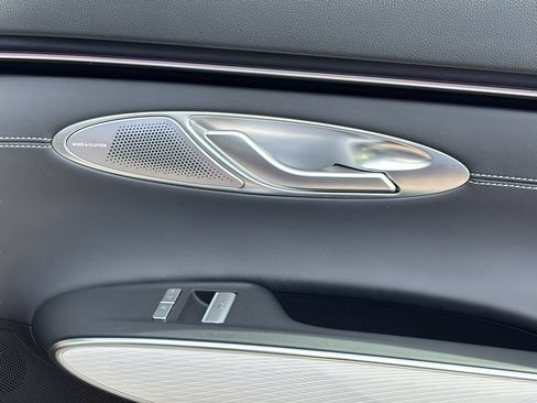 Certified 2026 Genesis GV70 2.5T Advanced AWD/4WD image 34