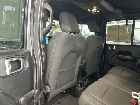 Certified 2021 Jeep Wrangler Unlimited Sport image 33