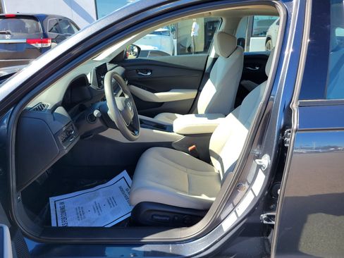 Certified 2023 Honda Accord EX image 15
