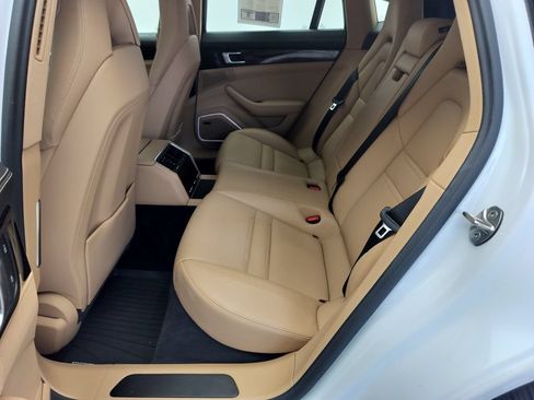 Certified 2023 Porsche Panamera 4 Platinum Edition AWD/4WD image 24