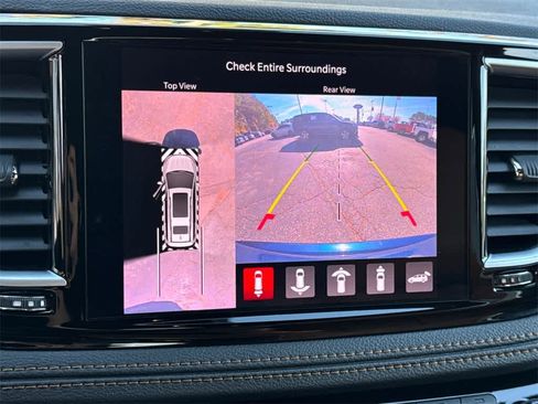 Used 2022 Chrysler Pacifica Pinnacle image 30