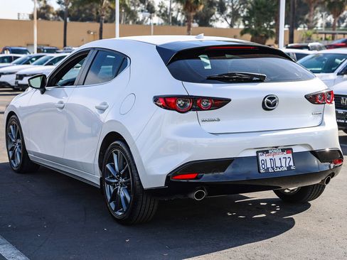 Used 2019 MAZDA MAZDA3 Hatchback w/ Preferred Package image 22