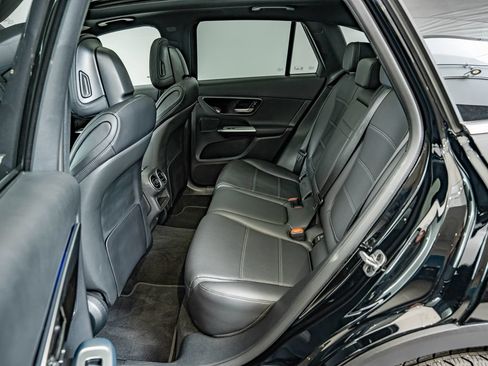 Certified 2026 Mercedes-Benz GLC 300 4MATIC image 33