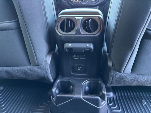 Used 2021 Jeep Wrangler Unlimited Sahara image 52