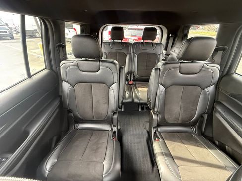 Used 2023 Jeep Grand Cherokee L Altitude image 17