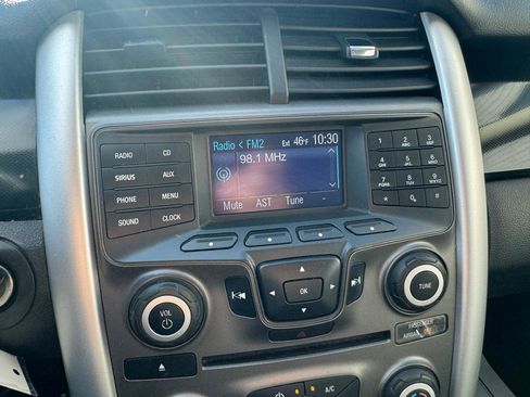 Used 2013 Ford Edge SE image 22