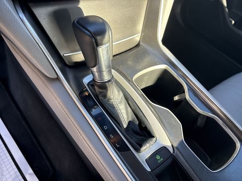 Certified 2018 Honda Accord EX-L image 16