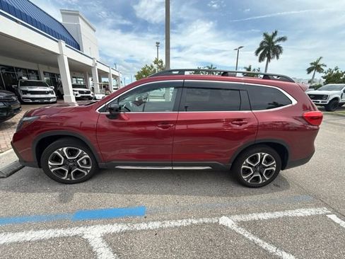 Used 2024 Subaru Ascent Limited w/ Technology Package AWD/4WD image 4