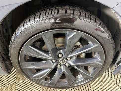 Used 2024 Toyota Corolla SE image 12