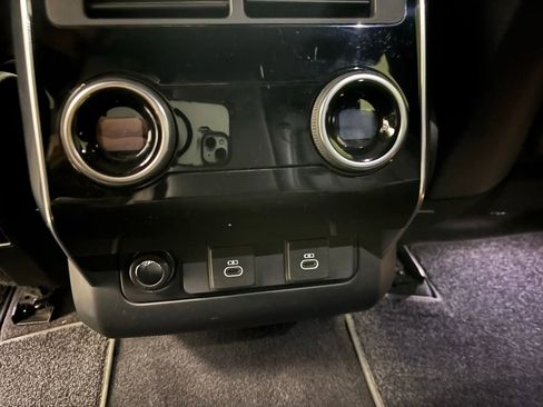 Used 2022 Land Rover Range Rover Sport HSE Silver Edition image 52