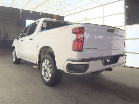 Used 2021 Chevrolet Silverado 1500 Custom image 6
